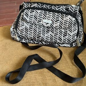 Fabric black and white Baggallini crossbody.